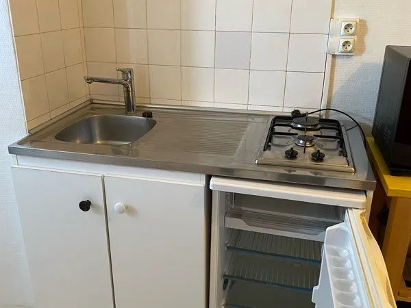 Loue studio meublé 20m2