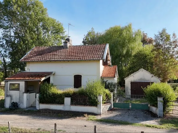 Ancienne maison de garde-barrière