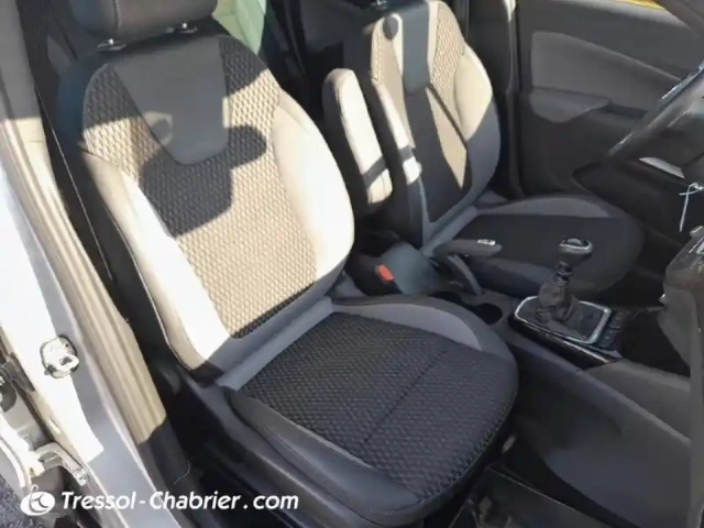 Opel Crossland X 1.2 turbo 110 ch innovation — photo 24