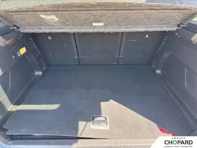 Citroën C5 Aircross hybride rechargeable 225 e-eat8 — photo 8