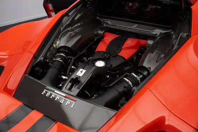 Ferrari F8 tributo 3.9  v8 biturbo 720ch — photo 42