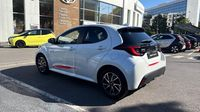 Toyota Yaris 116h Design 5p MY22 — photo 7