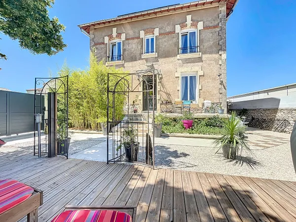 Maison 5 pièces 152 m²