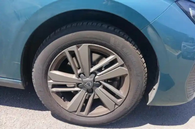 Peugeot 308 sw puretech 130ch s&amp;s eat8 — photo 14