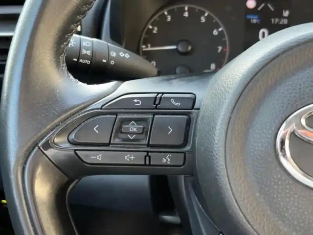 Toyota Yaris 120 vvt-i dynamic 5p my22 — photo 14