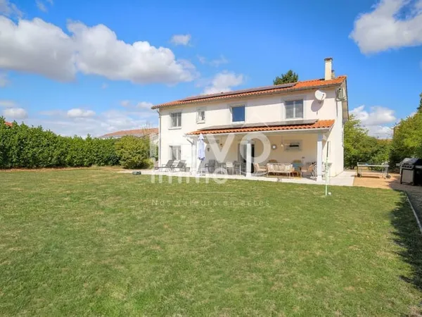 Maison Vente Monthieux 5p 151m² 495000€