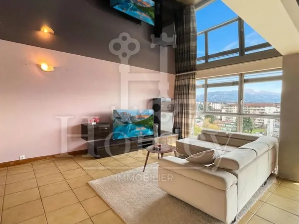 NOUVEAU PRIX - ANNEMASSE CENTRE - Grand T3 de 98m2 Réels - Rooftop 180o - Vue Montagnes - 5min Gare 