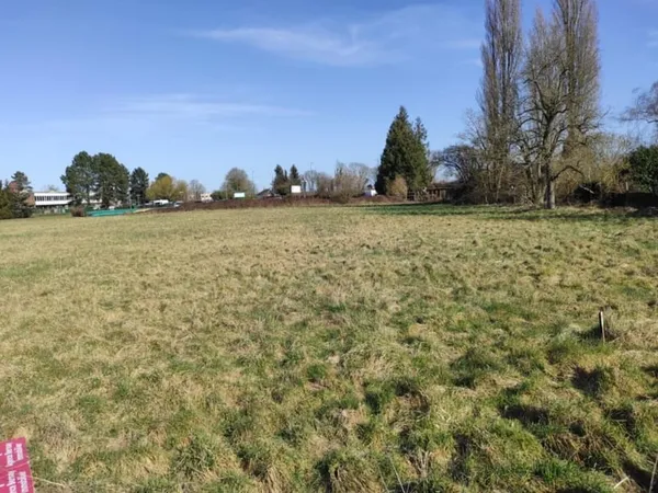 Terrain 830 m²