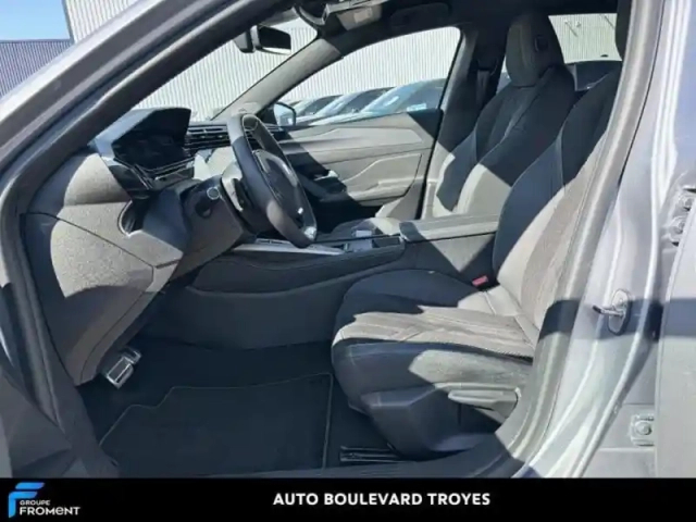 Peugeot 308 1.2 puretech 130ch s&amp;s gt eat8 — photo 11