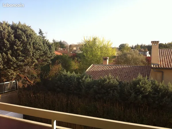 Appartement T2 de 46,3 m² avec grand balcon, cave et parking - Ramonville-Saint-Agne