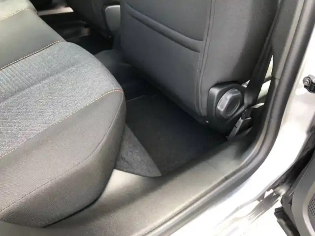 Peugeot 2008 hybrid 110 e-dcs6 — photo 20