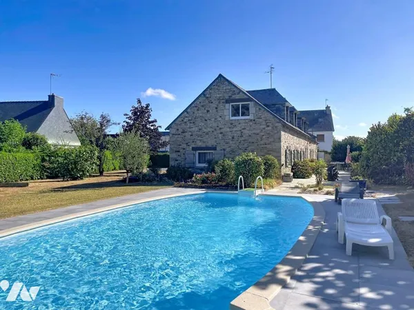 Maison 7 pièces 210 m²