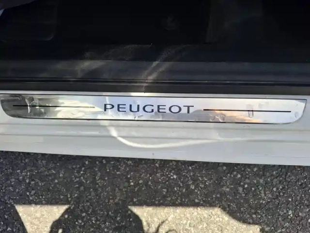 Peugeot 108 vti 72ch s&amp;s bvm5 — photo 38