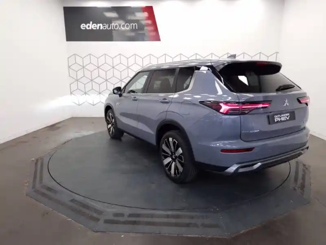 Mitsubishi Outlander 2.4 mivec phev 306 4wd — photo 53