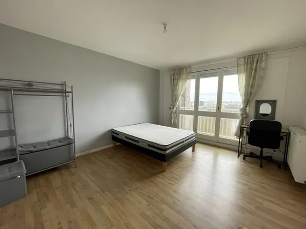 RENNES VILLEJEAN - Chambre meublée dans appartement en colocation