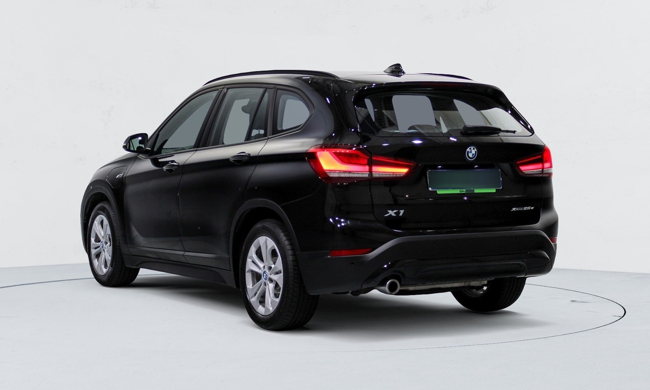 BMW X1 — photo 3
