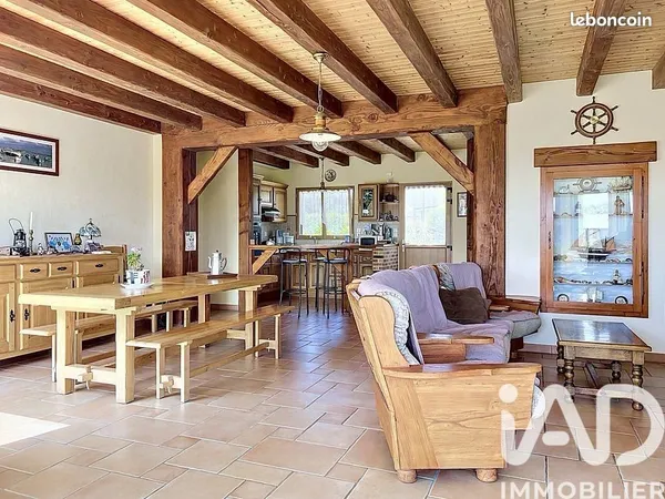 Chalet 6 pièces 130 m²