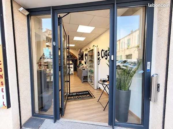 Boutique 55 m² Marseille 13ème