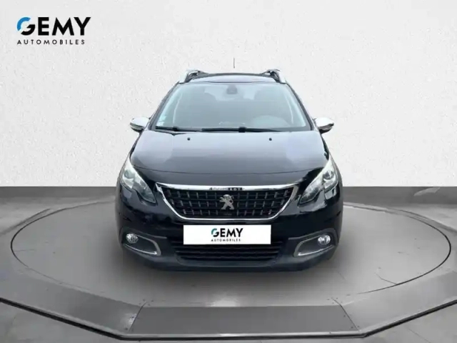 Peugeot 2008 puretech 82ch bvm5 — photo 2