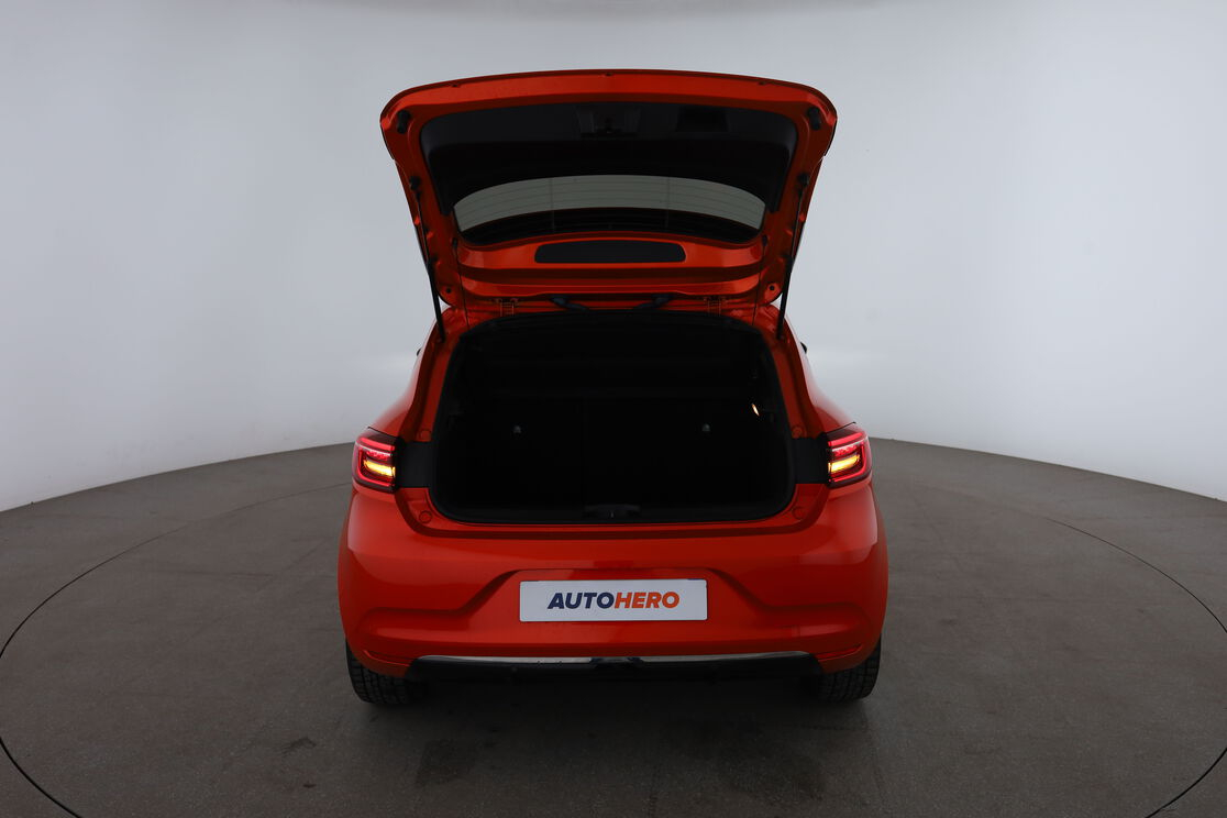 Renault Clio 1.6 E-Tech Hybride Techno — photo 15