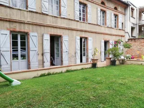 TOULOUSE -Loue appartement 150m² - terrasse- jardin-parking