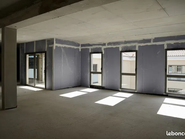 Bureaux 143 m² Sanary-sur-Mer