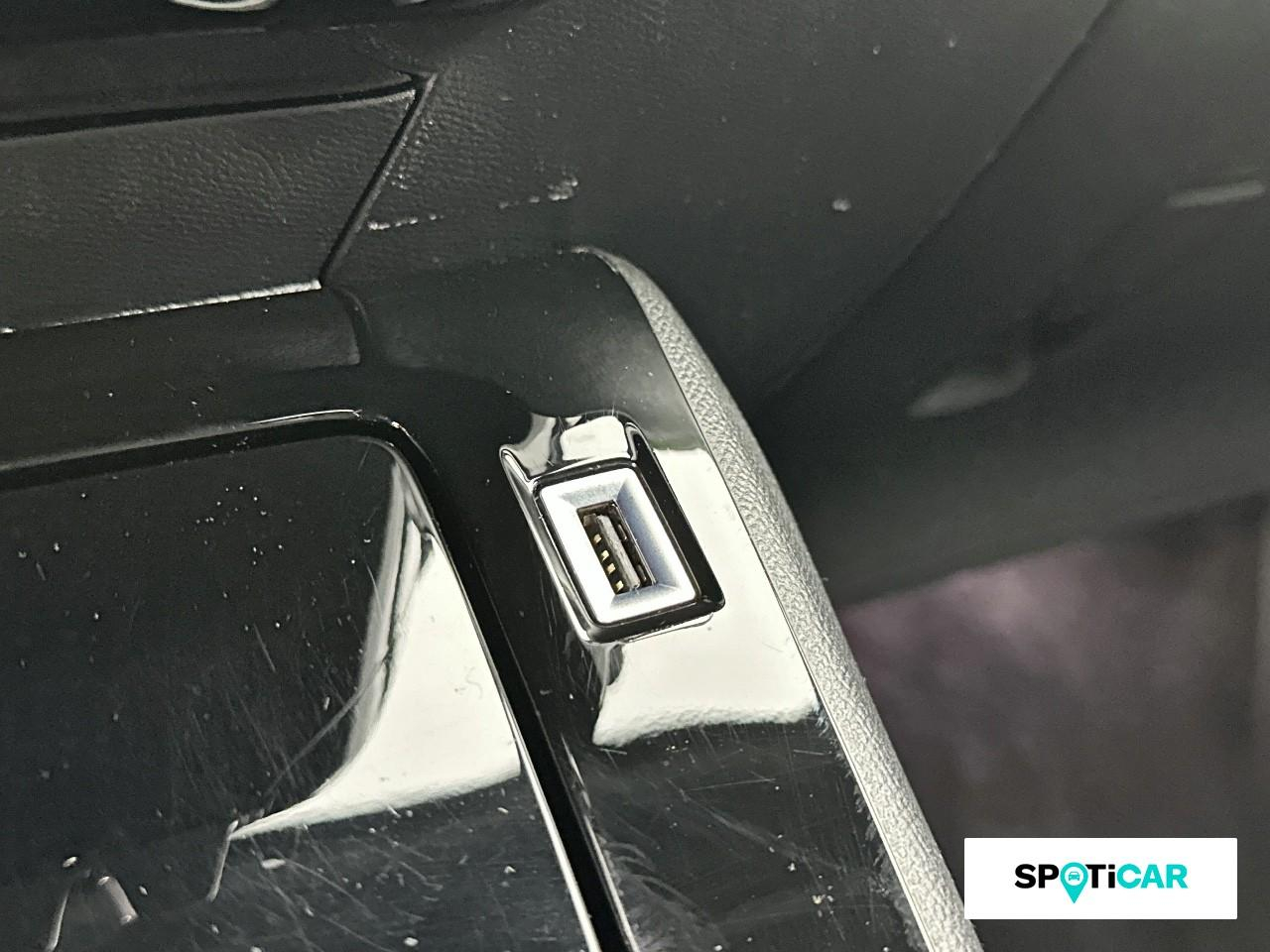 Peugeot 2008 1.2 puretech 130ch s&s gt — photo 16