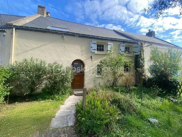 Charmante maison ancienne de 65 m² à Pénestin