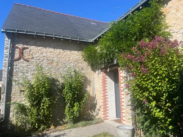 Vends maison en pierres de granit - 180m²