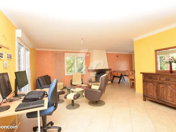 Maison 5 pièces 140 m²