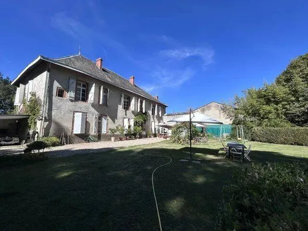 Demeure 10 pièces 354 m²