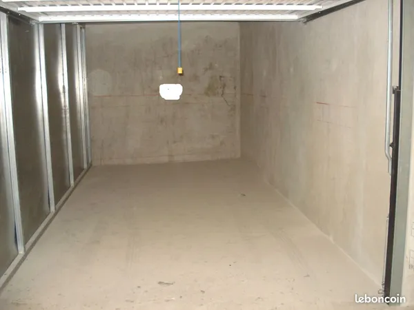 Garage dans résidence sécurisée