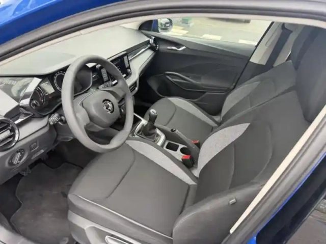 Skoda Fabia 1.0 mpi 65ch active — photo 7