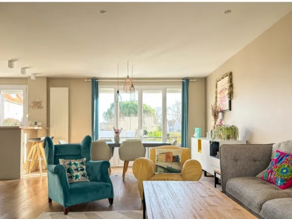 Vends maison 190m² La Genette La Rochelle centre ville 5 chambres avec piscine