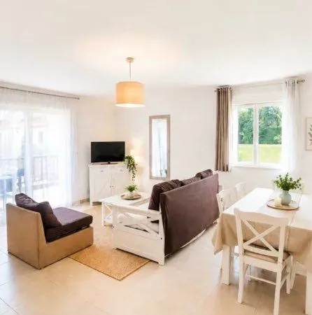 Location meublée T2 centre Saint Arnoult