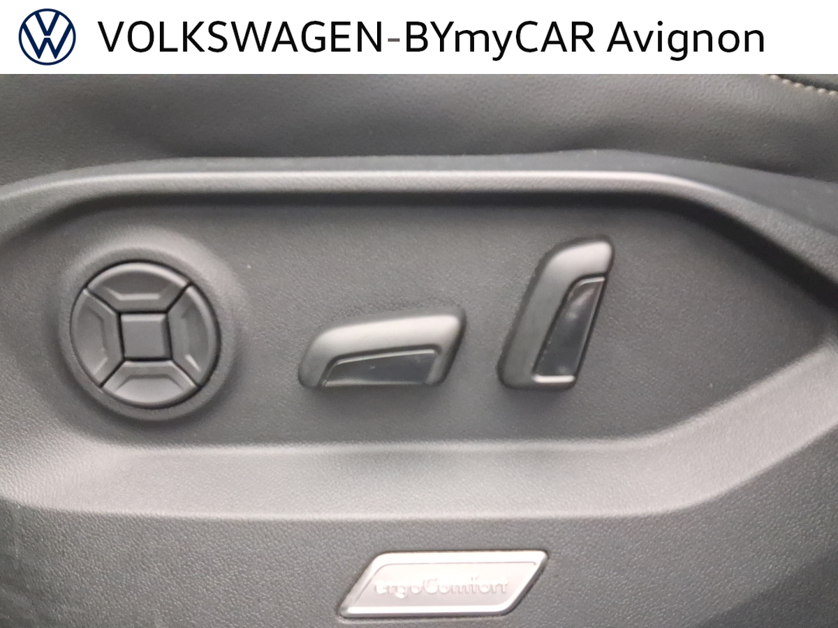 Volkswagen Touareg 3.0 TSI eHybrid 462 ch Tiptronic 8 4Motion — photo 9