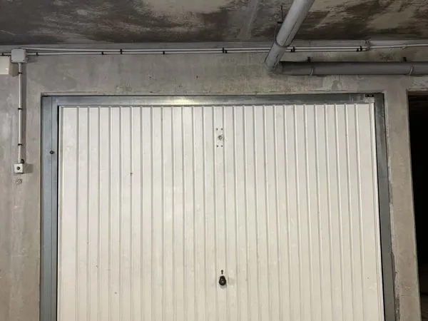 🚗 à louer - place de parking en box fermé 🔐 | quai de pontoise