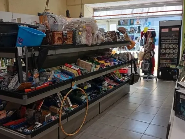Vends épicerie générale