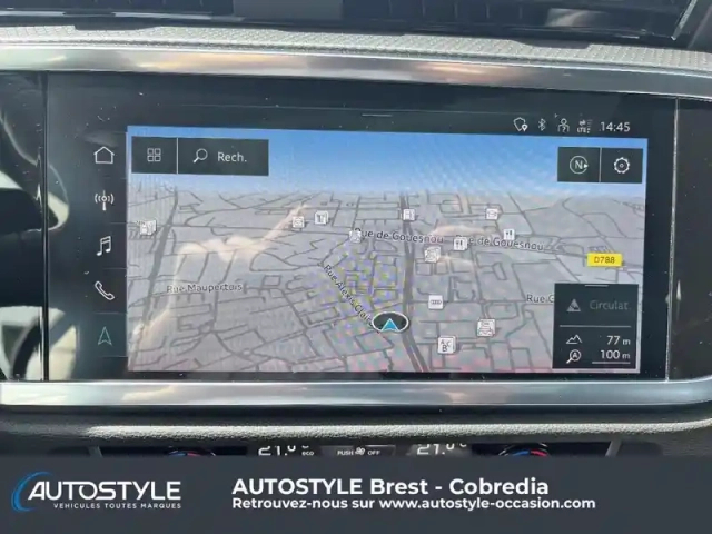 Audi Q3 35 tdi 150ch s line s tronic 7 — photo 11