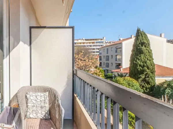 Studio 1 pièce 16 m²
