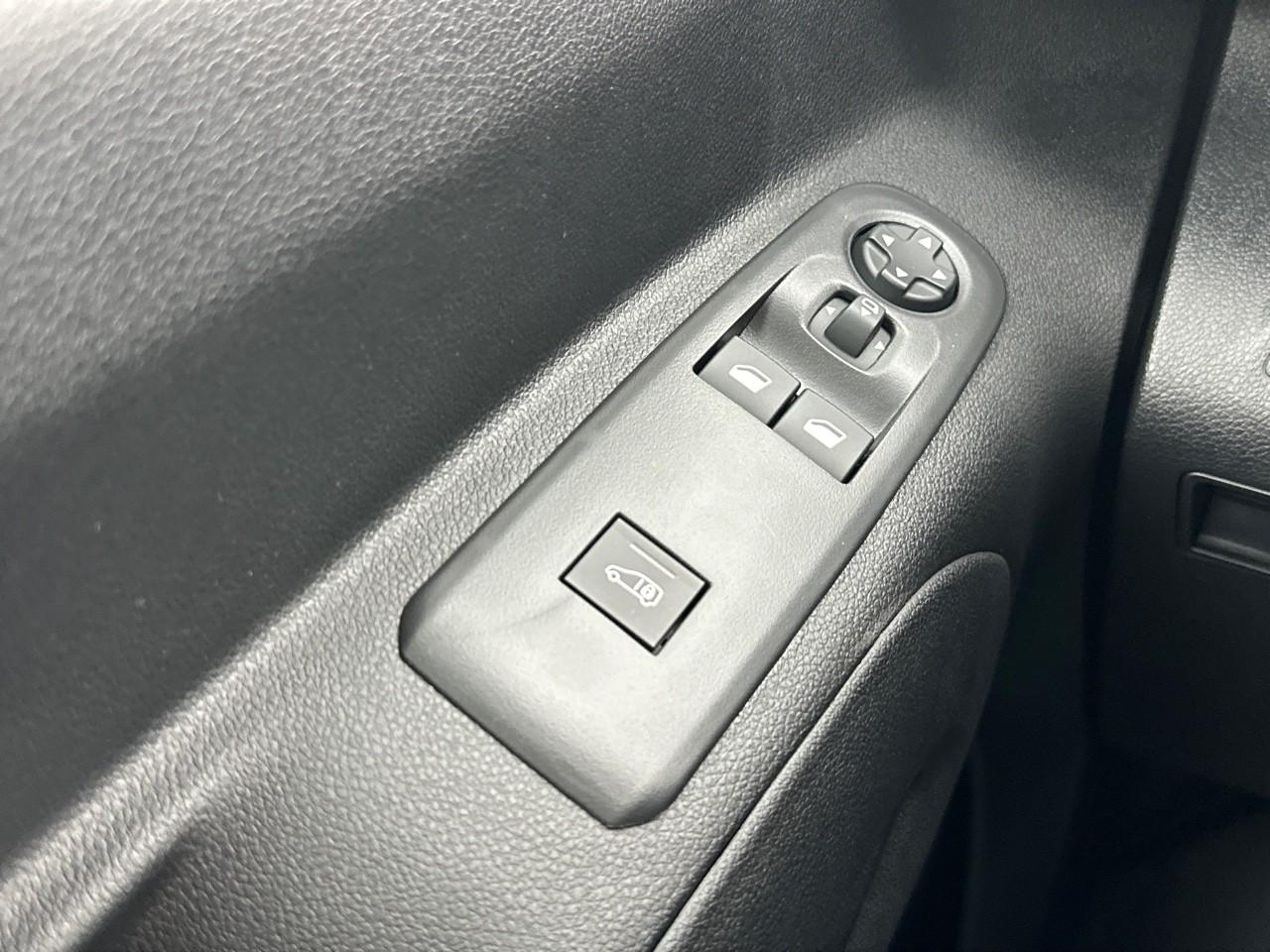 Citroën Berlingo van m diesel 100 ch manuelle — photo 16