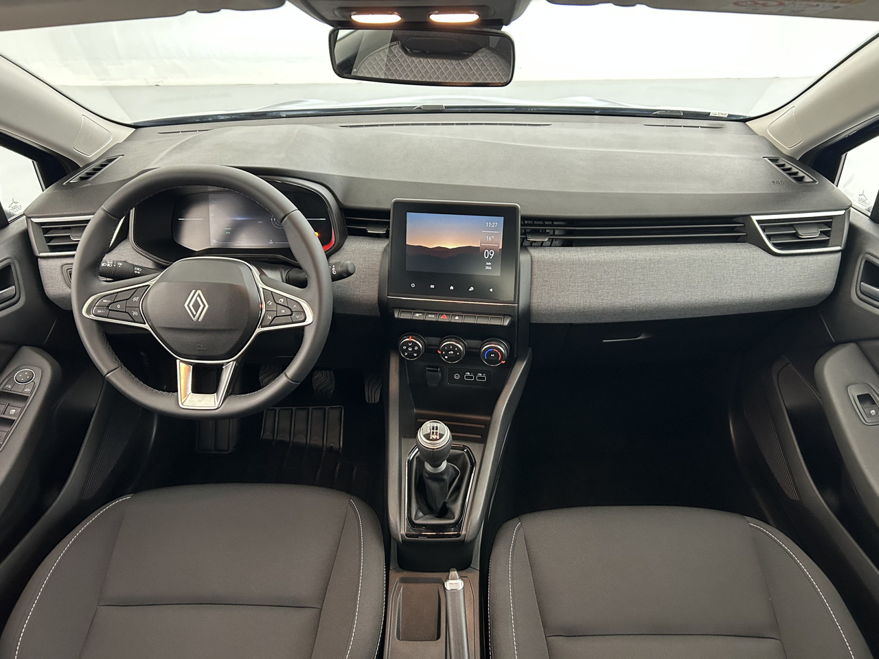 Renault Clio 5 — photo 28