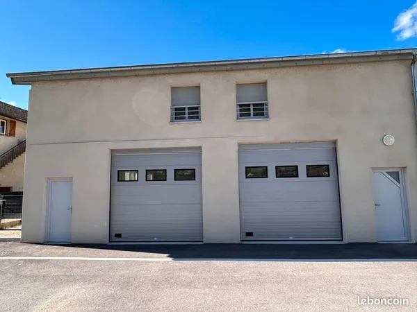 Local 156 m² BESANCON