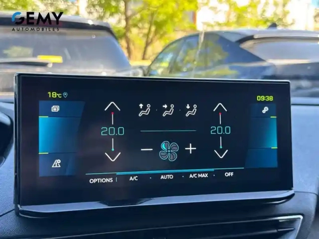 Peugeot 3008 hybrid 225 e-eat8 — photo 17
