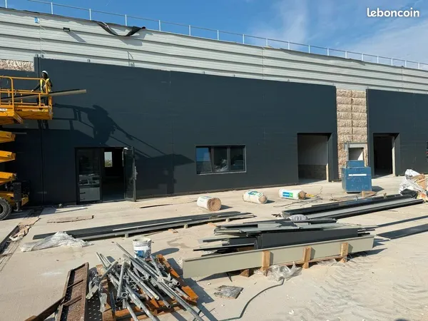 LOCAL D'ACTIVITE 493 m² GONESSE