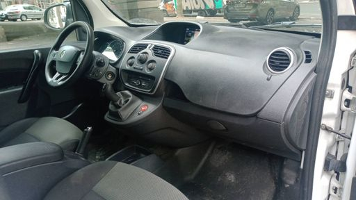 Renault Kangoo Express 1.5 dCi 75 - Grand Confort – 2019 – 119576 km – Diesel – Boîte Manuelle — photo 14