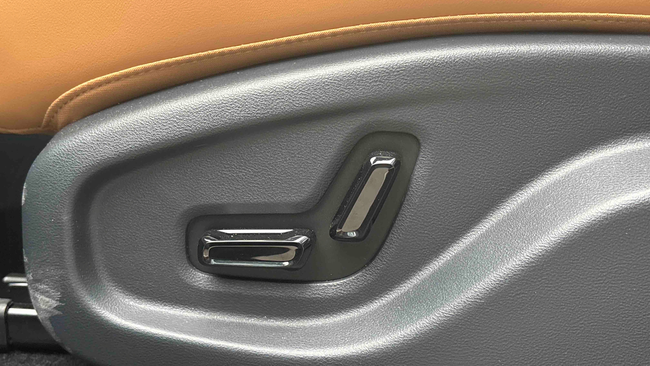 Geely Starray EM-i — photo 17