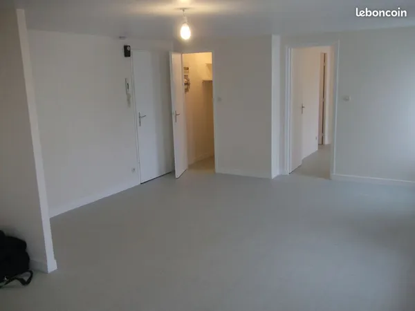 Loue T2 de 45m² centre st Pol de Léon