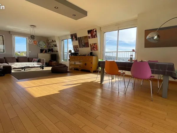 Duplex 4 pièces 102 m²