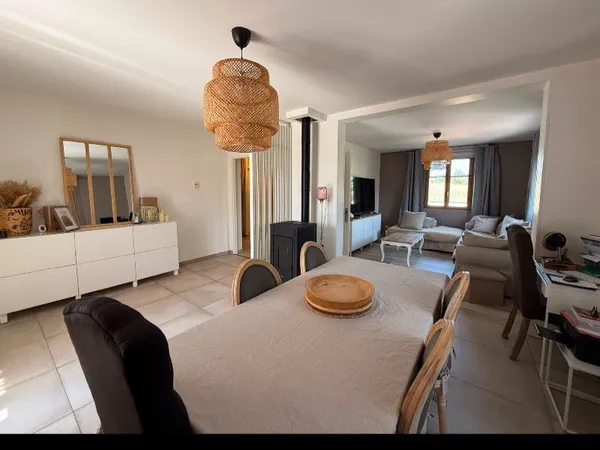 Maison individuelle sur Sales